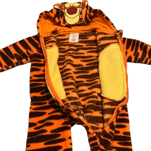 Disney Baby Warm Tigger Halloween Costume Size 3-6 Months EUC! - Picture 6 of 11